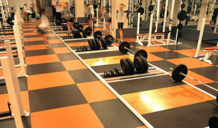 Резиновая плитка в спортзале